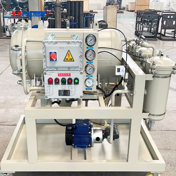 防爆聚結(jié)脫水濾油機(jī)